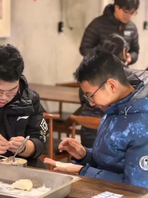 包饺子包汤圆