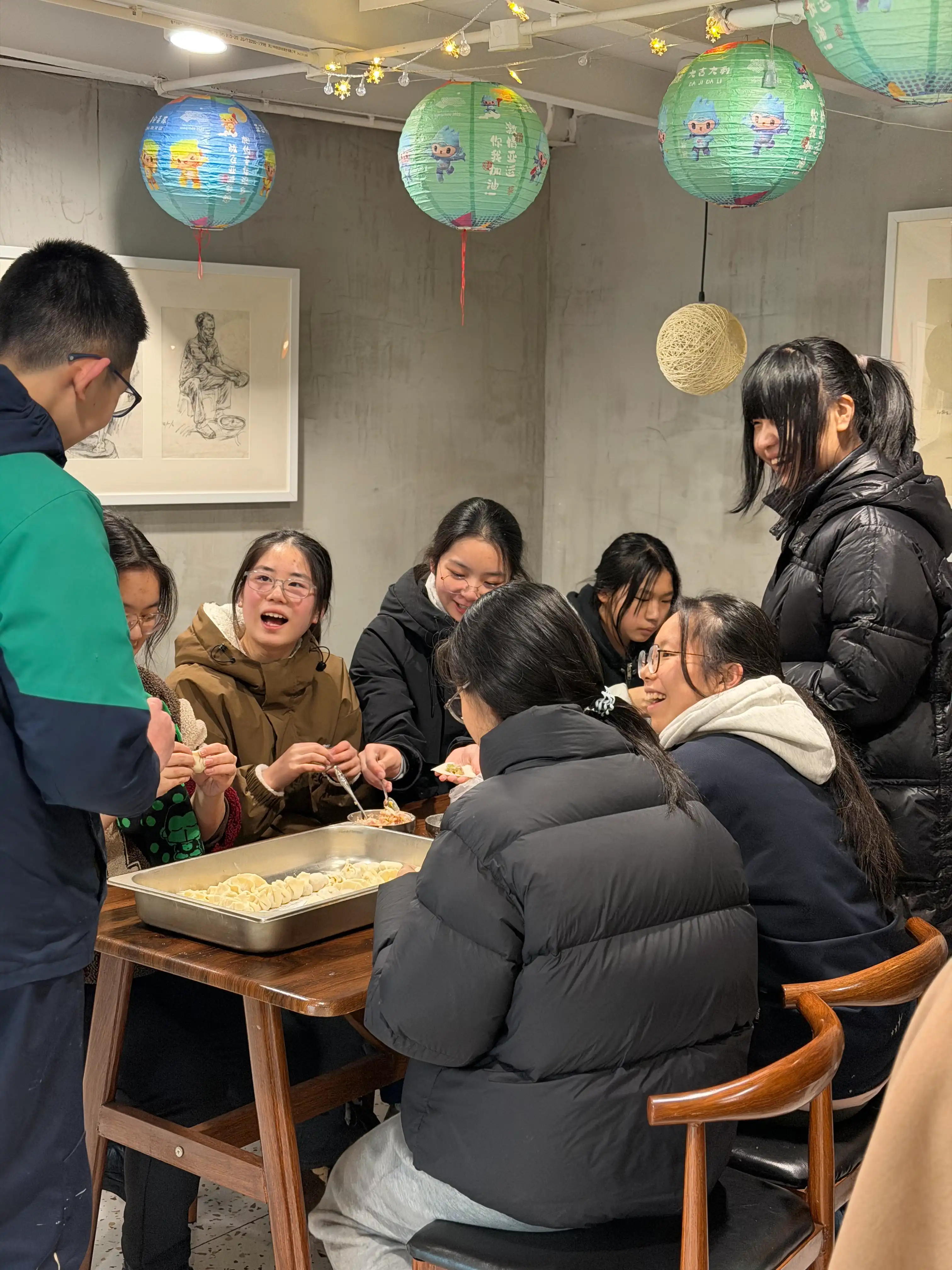 包饺子包汤圆